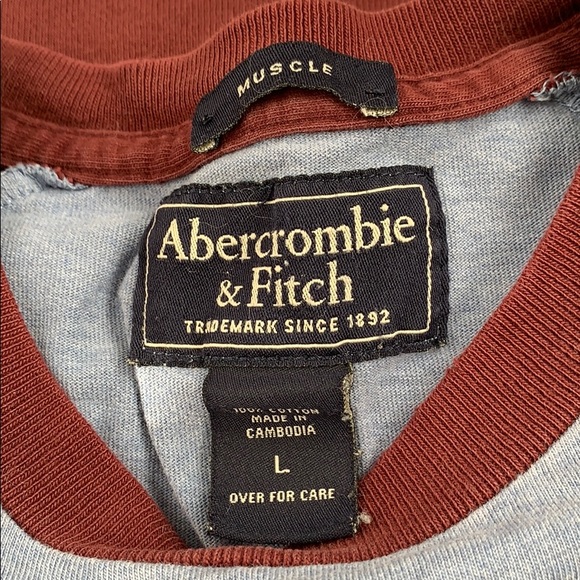 Abercrombie Long Sleeve Tee - Picture 2 of 6